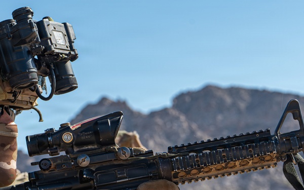 Soldiers patrol southern border near Yuma