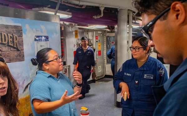 Command Ombudsmen visit CVN 71