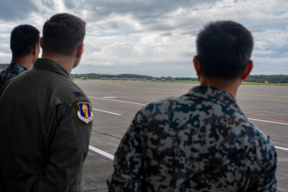 3rd Air Wing commander visits 35th Fighter Wing mission areas
