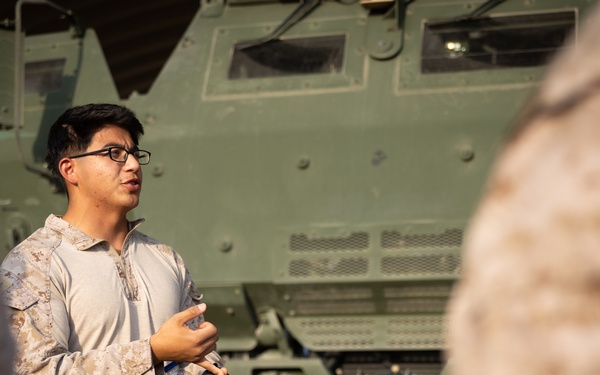 U.S. Marine Conduct a HIRAIN Class in the CENTCOM AOR