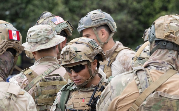 U.S. Forces Conduct Casualty Care Training in Peru
