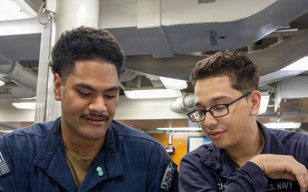 John Paul Jones Sailors Conduct Training