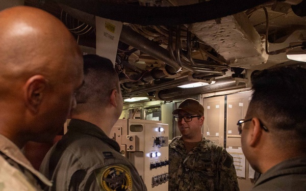 USAF Missileers tour USS Henry M. Jackson (SSBN 730)