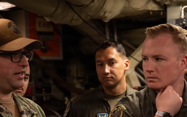 USAF Missileers tour USS Henry M. Jackson (SSBN 730)
