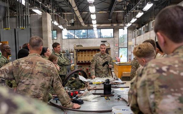 934th Civil Engineer Squadron trains with U.S. Navy reservist