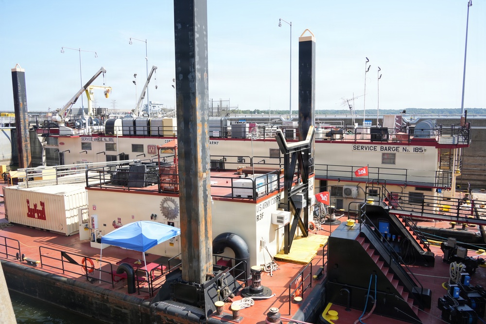 U.S. Army Corps of Engineers dewatering Barkley Lock