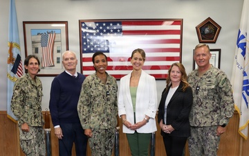 NAVSUP Deputy Commander for Contracting Management Visits NAVSUP FLC Puget Sound