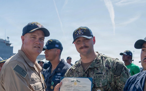 SURFLANT Visits USS James E. Williams (DDG 95)