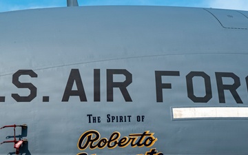 The Spirit of Roberto Clemente: 911th AW honors “The Great One”