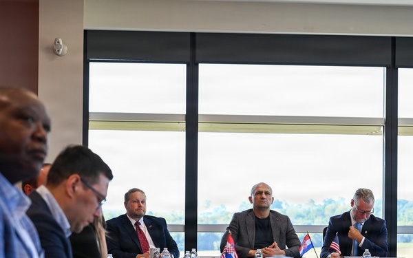 Croatian Deputy Prime Minister, Defence Minister visits Alabama, receives Army FMS update