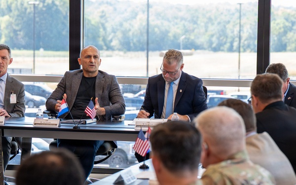 Croatian Deputy Prime Minister, Defence Minister visits Alabama, receives Army FMS update