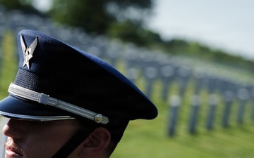 Whiteman AFB Honor Guard performs POW/MIA wreath-laying ceremony
