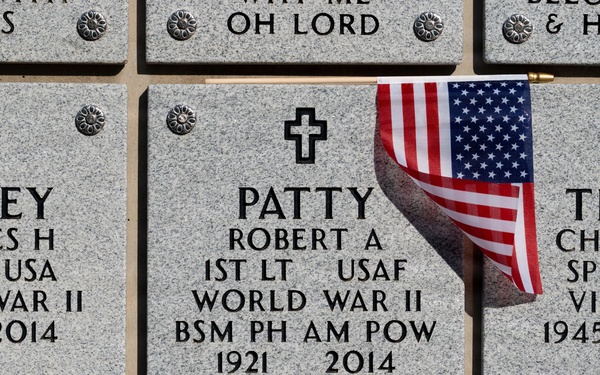 Whiteman AFB Honor Guard performs POW/MIA wreath-laying ceremony