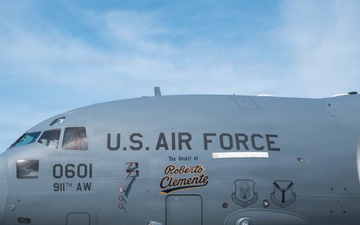 The Spirit of Roberto Clemente: 911th AW honors “The Great One”