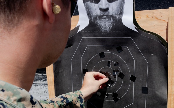 U.S. Marines compete in 4th Quarter Okinawa Intramural Marksmanship Competition
