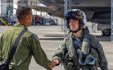 VMFA-533 strengthens U.S. Pacific presence through flight operation