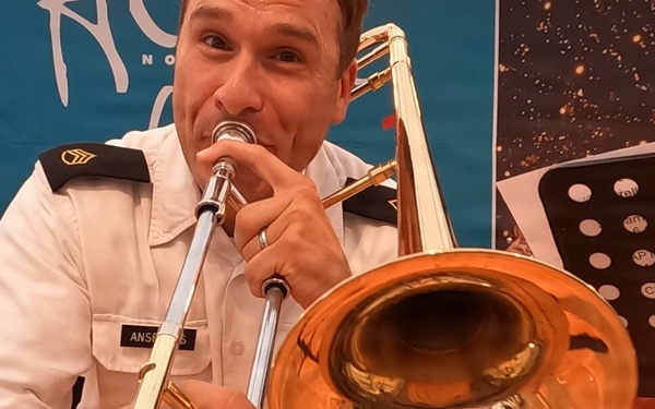 USAREUR-AF Band’s Rhine River Ramblers Perform at Nordpfälzer Herbstfest