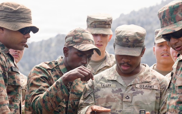 U.S., Indian Army Soldiers train together on counterterrorism operations during Yudh Abhyas 2026