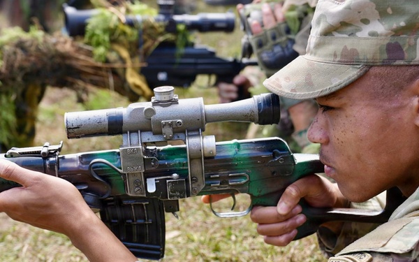 U.S., Indian Army Soldiers train together on counterterrorism operations during Yudh Abhyas 2026