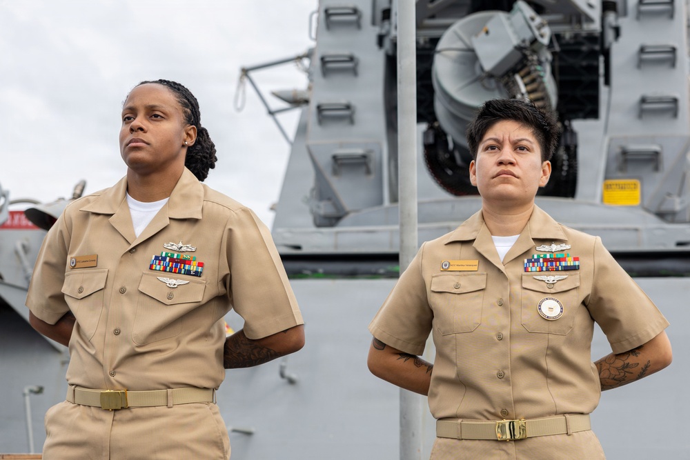 USS Mustin conducts chief petty officer pinning ceremony