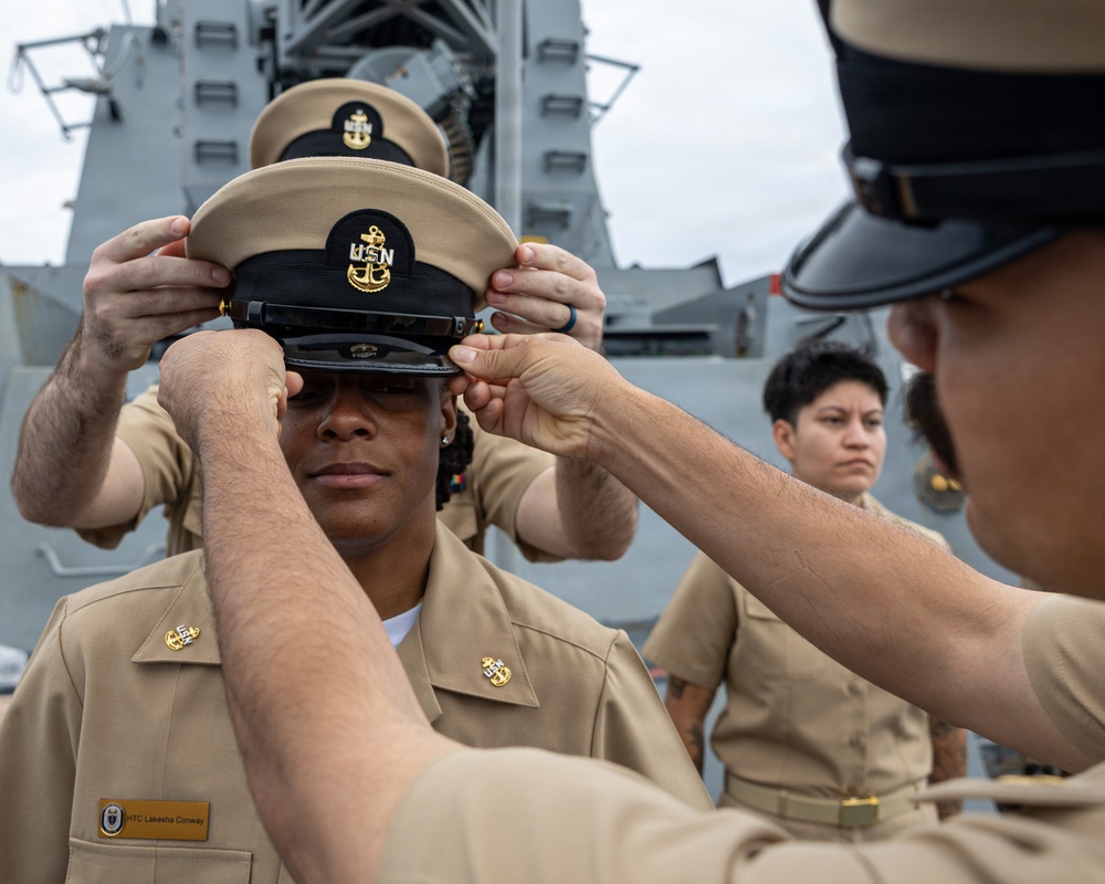 USS Mustin conducts chief petty officer pinning ceremony