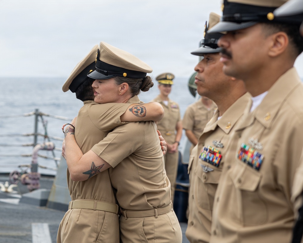 USS Mustin conducts chief petty officer pinning ceremony