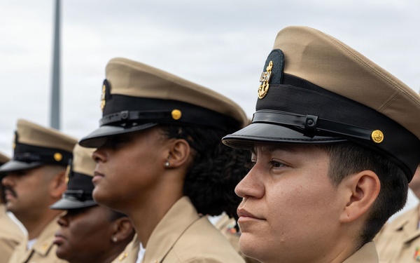 USS Mustin conducts chief petty officer pinning ceremony