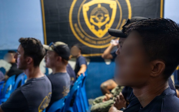 CTF 75.1.3 and CTF 73.6 conduct underwater navigation technology training with the Royal Brunei Navy