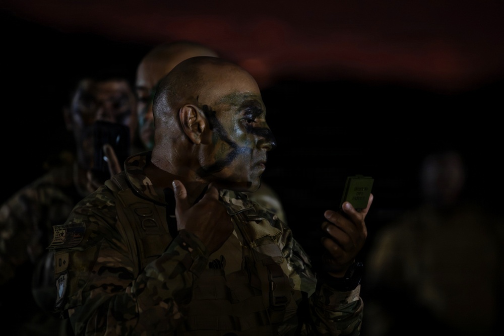 Chilean soldier prepares for the jungle during SV26