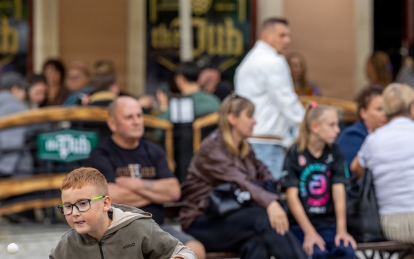 1ID Band Energizes Bolesławiec