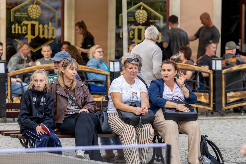 1ID Band Energizes Bolesławiec