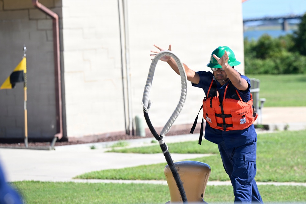 Training Center Cape May Recruit Seamanship
