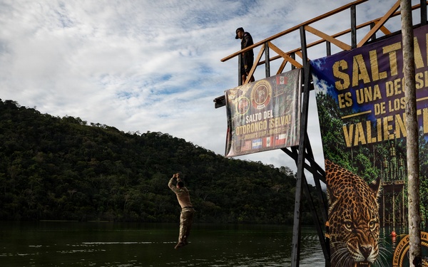U.S., Peruvian, and Chilean Soldiers take the "Jaguar Leap" at SV26