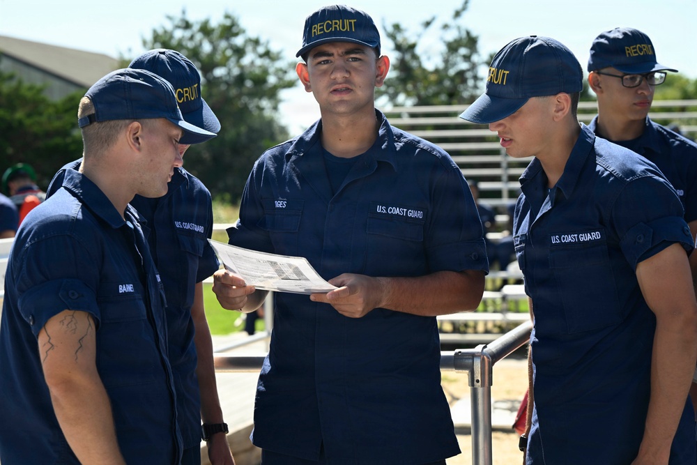 Training Center Cape May Recruit Seamanship