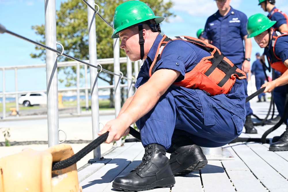 Training Center Cape May Recruit Seamanship
