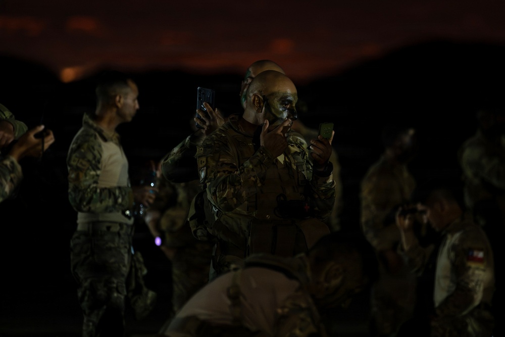 Chilean soldier prepares for the jungle during SV26