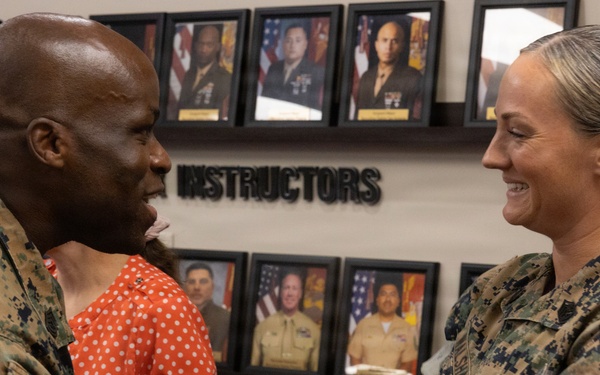 8th Marine Corps District Patricia Ramirez and Gunnery Sgt. Brooke Walshak Award Ceremony