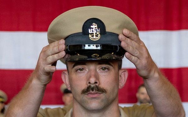 Kearsarge Conducts Chuef Pinning