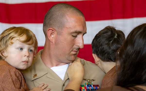 Kearsarge Conducts Chuef Pinning