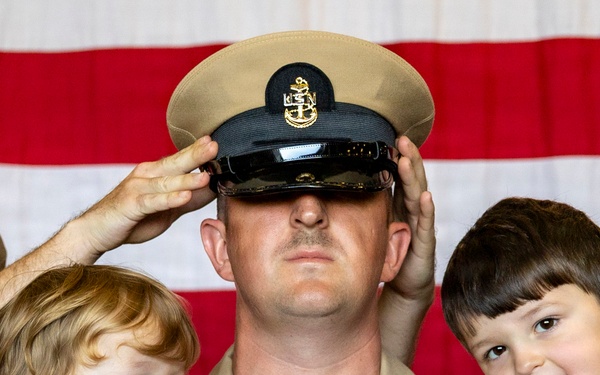 Kearsarge Conducts Chuef Pinning