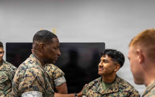 Brig. Gen. Williamson Recognizes Cyber Marines at Camp Lejeune