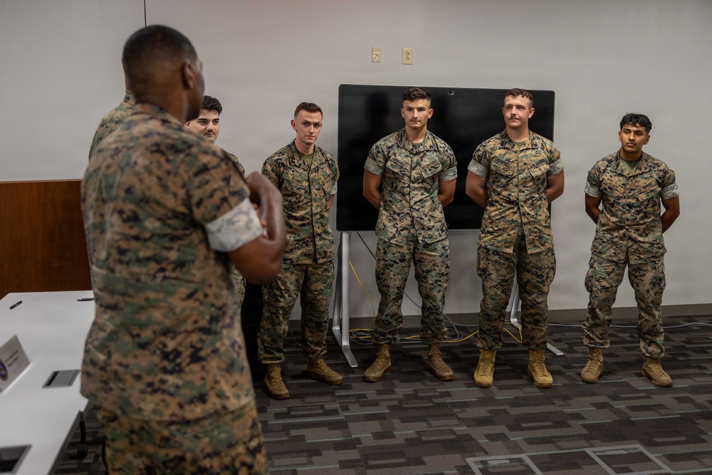 Brig. Gen. Williamson Recognizes Cyber Marines at Camp Lejeune