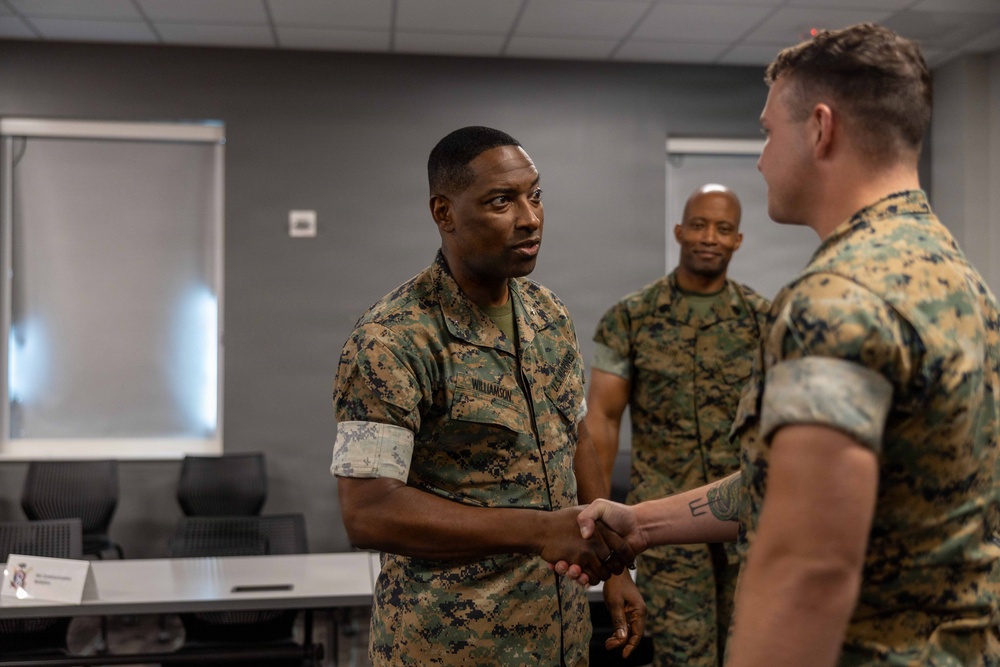 Brig. Gen. Williamson Recognizes Cyber Marines at Camp Lejeune