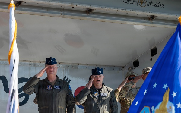 7th AF CC visits the Wolf Pack