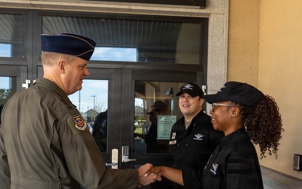 7th AF CC visits the Wolf Pack