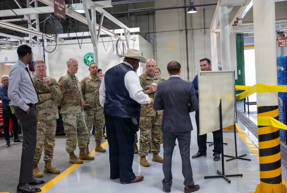 Army Contracting Command Commander Gains Insight Into MSC K’s Additive Manufacturing Mission