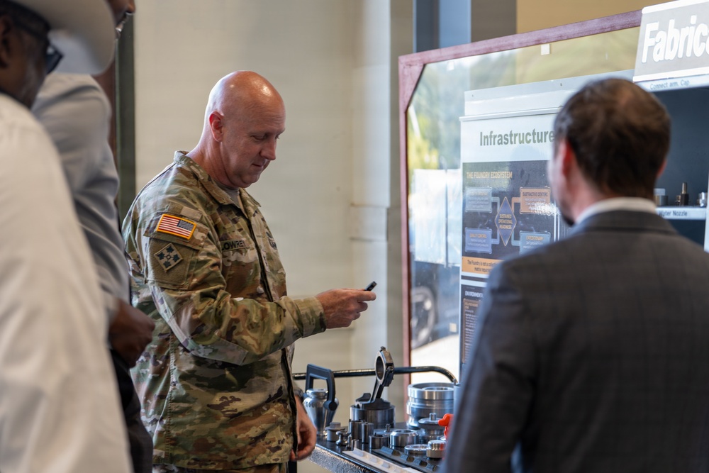Army Contracting Command Commander Gains Insight Into MSC K’s Additive Manufacturing Mission