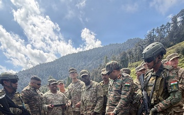 U.S., Indian Army Soldiers train together on counterterrorism operations during Yudh Abhyas 2026