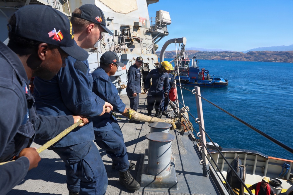 USS Oscar Austin departs NSA Souda Bay