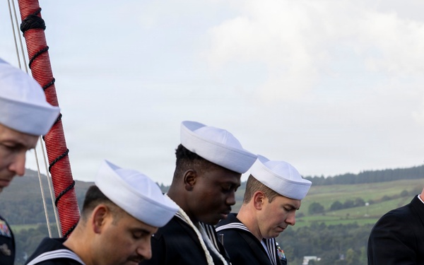 9/11 Memorial Service aboard DDG 117